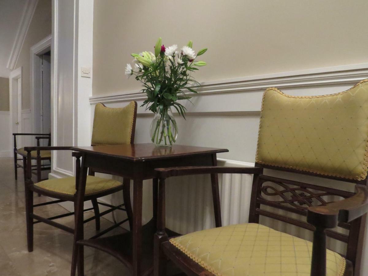Devon View House Bed and Breakfast Youghal Esterno foto