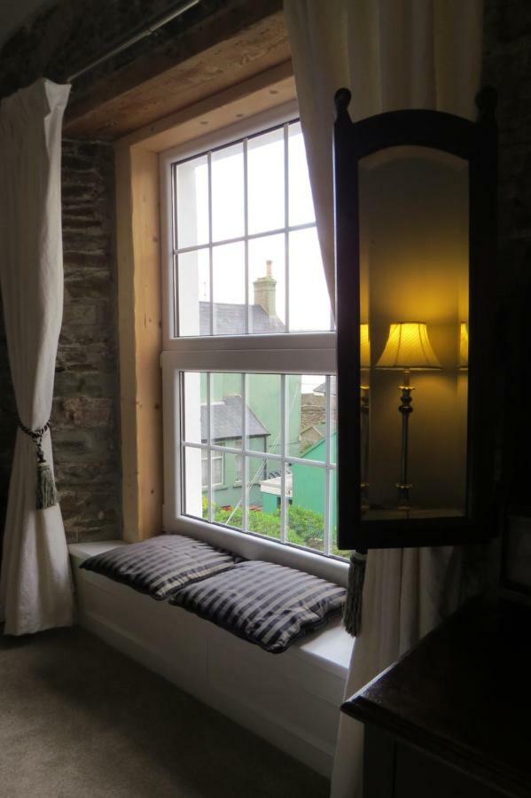 Devon View House Bed and Breakfast Youghal Esterno foto