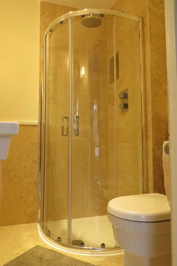Devon View House Bed and Breakfast Youghal Esterno foto