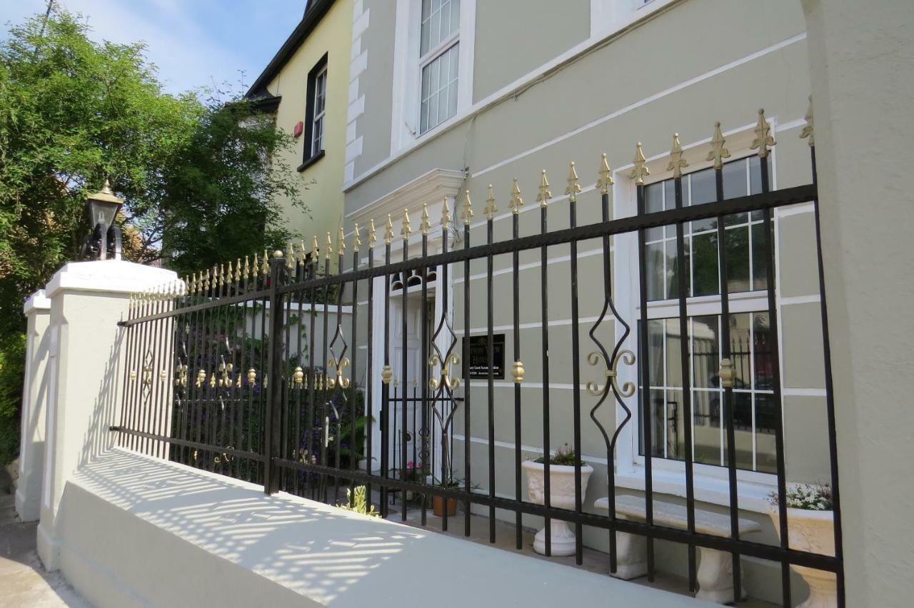 Devon View House Bed and Breakfast Youghal Esterno foto