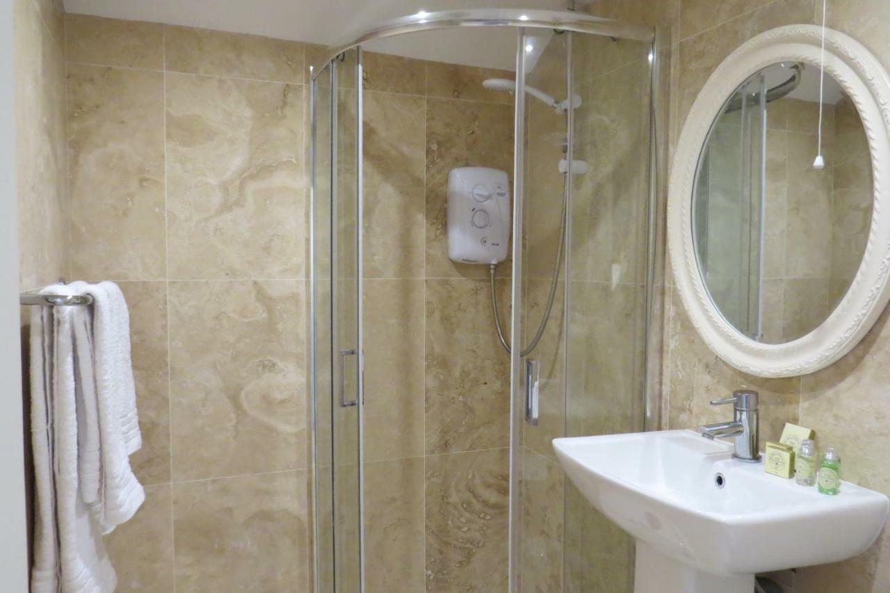 Devon View House Bed and Breakfast Youghal Esterno foto